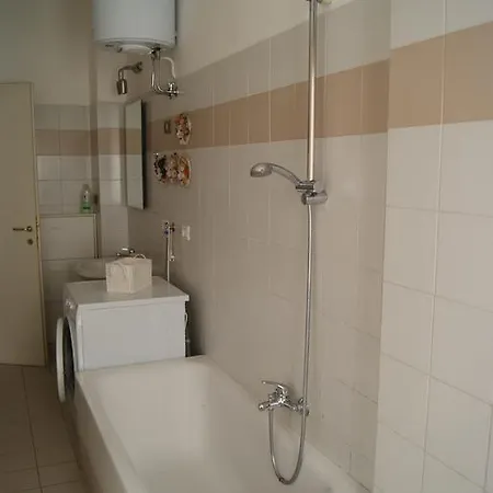 Domus Vittorio Appartement *